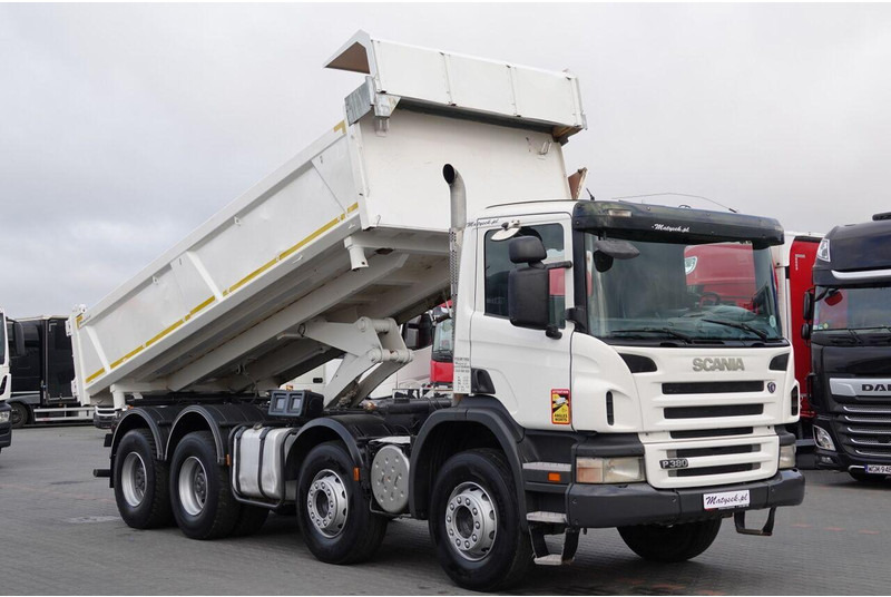 Scania P 380 / 8x4 / WYWROTKA / HYDROBURTA / BORDMATIC / SPROWADZONA / - Самосвал камион: снимка 4 Scania P 380 / 8x4 / WYWROTKA / HYDROBURTA / BORDMATIC / SPROWADZONA / - Самосвал камион: снимка 4