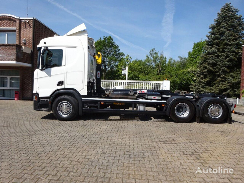 Scania R450 Hook lift truck 6x2 - Мултилифт с кука камион: снимка 4 Scania R450 Hook lift truck 6x2 - Мултилифт с кука камион: снимка 4