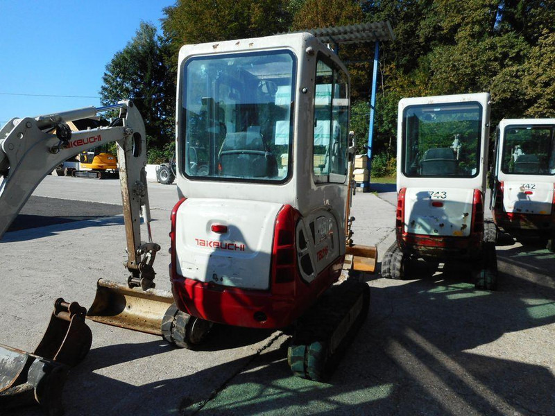 Takeuchi TB 216 Mini lánctalpas forgó-kotró - Верижен багер: снимка 4 Takeuchi TB 216 Mini lánctalpas forgó-kotró - Верижен багер: снимка 4