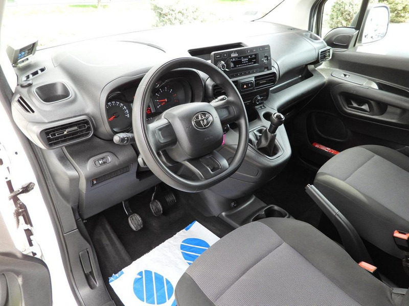 Toyota PROACE CITY  FURGON CHŁODNIA  -15*C ZASILANIE 230V TEMPOMAT KLIM - Хладилен бус: снимка 2 Toyota PROACE CITY  FURGON CHŁODNIA  -15*C ZASILANIE 230V TEMPOMAT KLIM - Хладилен бус: снимка 2