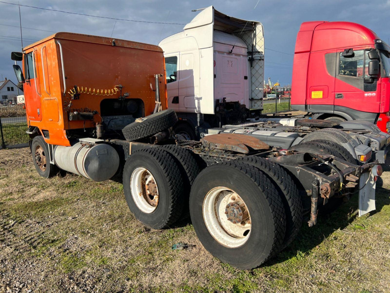 MACK INTERNATIONAL FSG 385 - Влекач: снимка 3 MACK INTERNATIONAL FSG 385 - Влекач: снимка 3