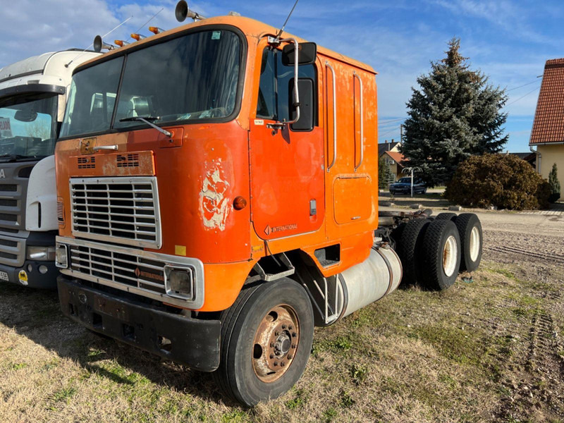 MACK INTERNATIONAL FSG 385 - Влекач: снимка 5 MACK INTERNATIONAL FSG 385 - Влекач: снимка 5