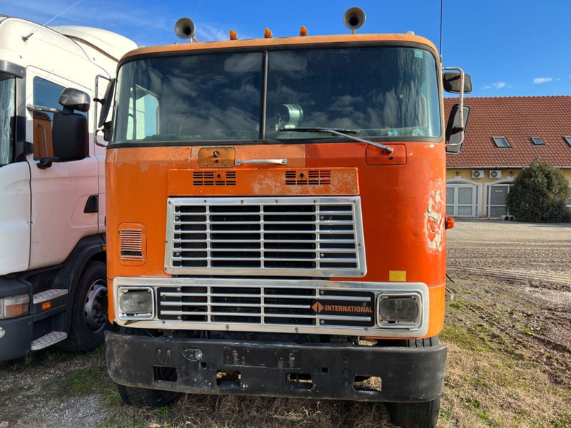 MACK INTERNATIONAL FSG 385 - Влекач: снимка 2 MACK INTERNATIONAL FSG 385 - Влекач: снимка 2