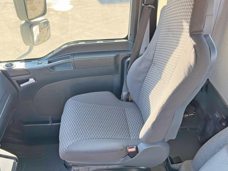 Влекач MAN TGA 33.480* Sattelzugmaschine * PK 33002-EH: снимка 10