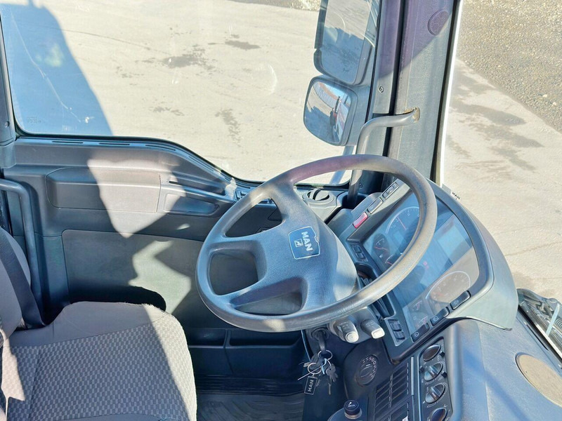 Влекач MAN TGA 33.480* Sattelzugmaschine * PK 33002-EH: снимка 12