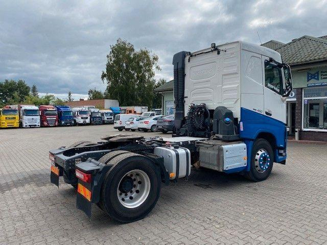 Volvo FH 460 4×2 CIĄGNIK SIODŁOWY 2017 rok, hydraulika - Влекач: снимка 5 Volvo FH 460 4×2 CIĄGNIK SIODŁOWY 2017 rok, hydraulika - Влекач: снимка 5