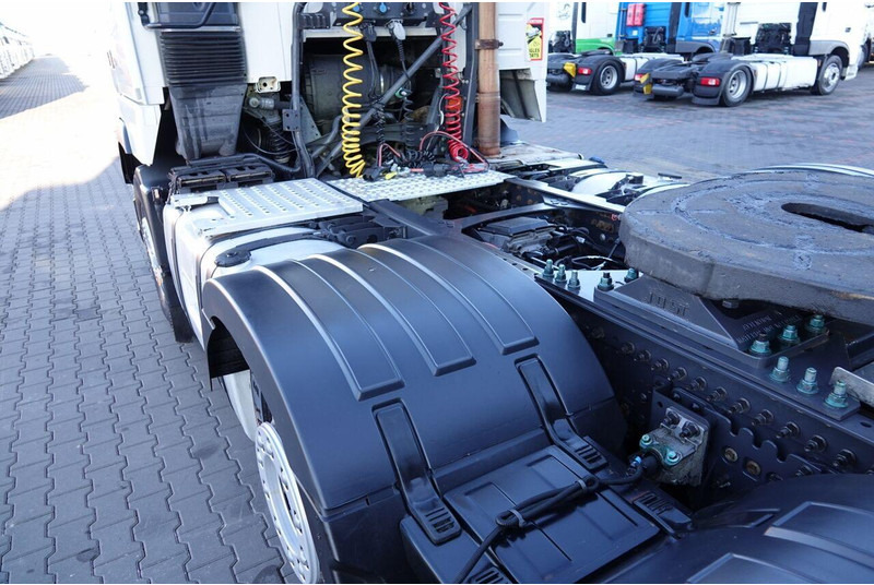 Влекач Volvo FH 500 / 6x2 / RETARDER / PEŁNY ADR / PUSHER / OŚ PODNOSZONA / D: снимка 13