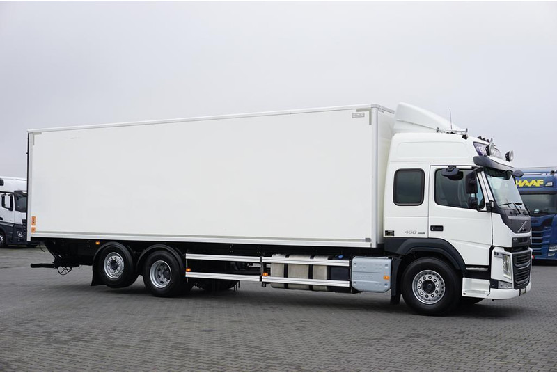 Volvo FM / 460 / E 6 / IZOTERMA + WINDA / 22 PALETY / DŁ 9,1 M / ŁAD. - Рефрижератор камион: снимка 4 Volvo FM / 460 / E 6 / IZOTERMA + WINDA / 22 PALETY / DŁ 9,1 M / ŁAD. - Рефрижератор камион: снимка 4