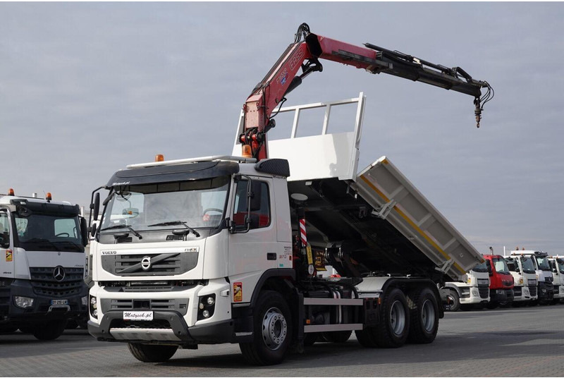 Volvo FMX 370 / 6X4 / WYWROTKA + HDS FASSI F165XP / MAX UDŹWIG 5200KG - Самосвал камион: снимка 1 Volvo FMX 370 / 6X4 / WYWROTKA + HDS FASSI F165XP / MAX UDŹWIG 5200KG - Самосвал камион: снимка 1