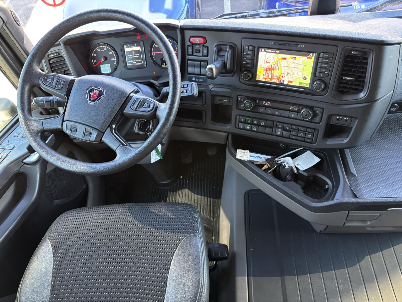 SCANIA R 460 A4x2NB - Влекач: снимка 2 SCANIA R 460 A4x2NB - Влекач: снимка 2