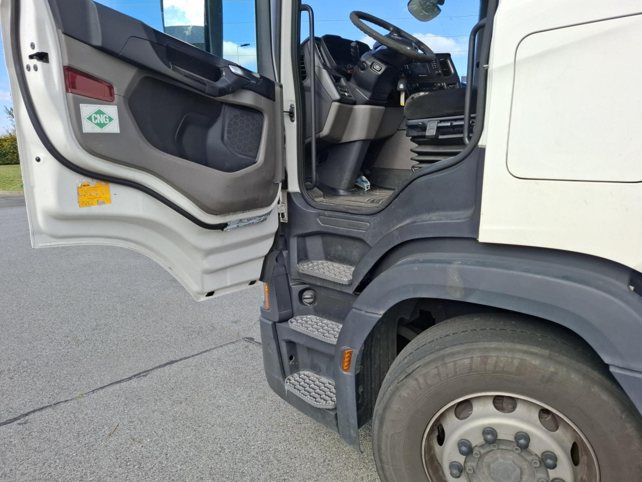 SCANIA SCANIAG410 A4x2 GNC - Влекач: снимка 4 SCANIA SCANIAG410 A4x2 GNC - Влекач: снимка 4