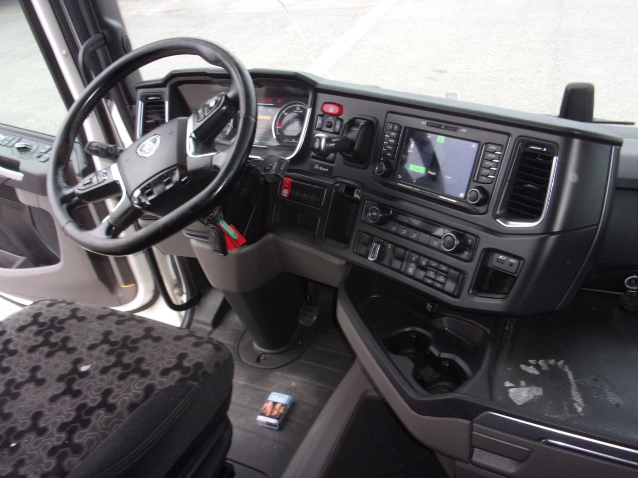 SCANIA R 410 A4x2NA - Влекач: снимка 4 SCANIA R 410 A4x2NA - Влекач: снимка 4