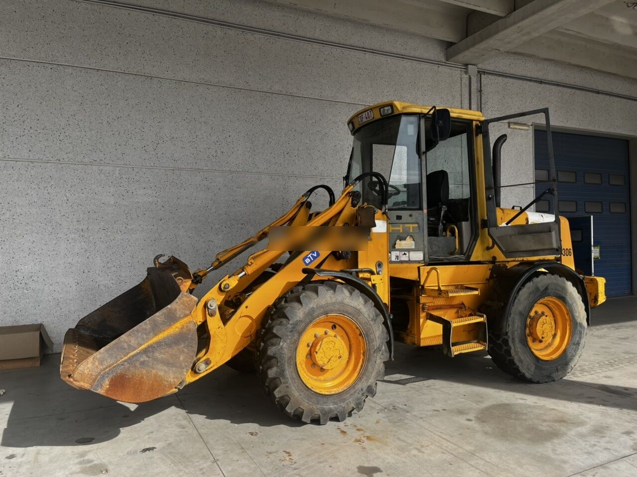 JCB 411 - Колесен товарач: снимка 1 JCB 411 - Колесен товарач: снимка 1
