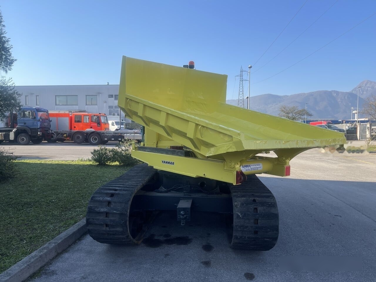 Yanmar C50 - Верижен самосвал: снимка 5 Yanmar C50 - Верижен самосвал: снимка 5