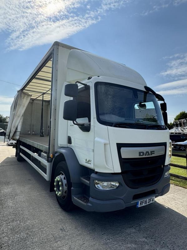 DAF FA CF 250 18 Ton Curtainsider - Камион с брезент: снимка 2 DAF FA CF 250 18 Ton Curtainsider - Камион с брезент: снимка 2