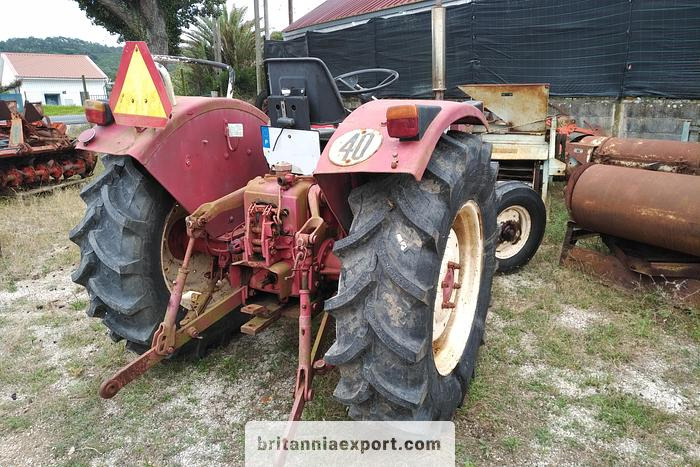 International 433 SA 4X2 | 2.5 diesel | brand new tyres | - Трактор: снимка 4 International 433 SA 4X2 | 2.5 diesel | brand new tyres | - Трактор: снимка 4