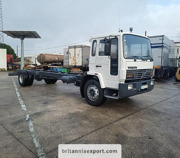 VOLVO FL6 19 | Intercooler | On springs | On 10 studs - Шаси кабина: снимка 1 VOLVO FL6 19 | Intercooler | On springs | On 10 studs - Шаси кабина: снимка 1