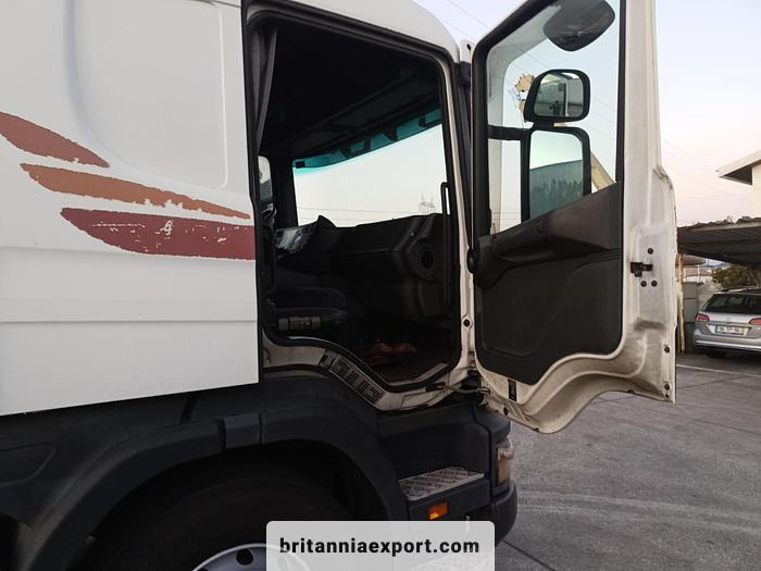 SCANIA P 124G 400 CP19 Euro 2 | Manual Pump | 4x2 Tractor Unit | Heavy-Duty - Влекач: снимка 5 SCANIA P 124G 400 CP19 Euro 2 | Manual Pump | 4x2 Tractor Unit | Heavy-Duty - Влекач: снимка 5