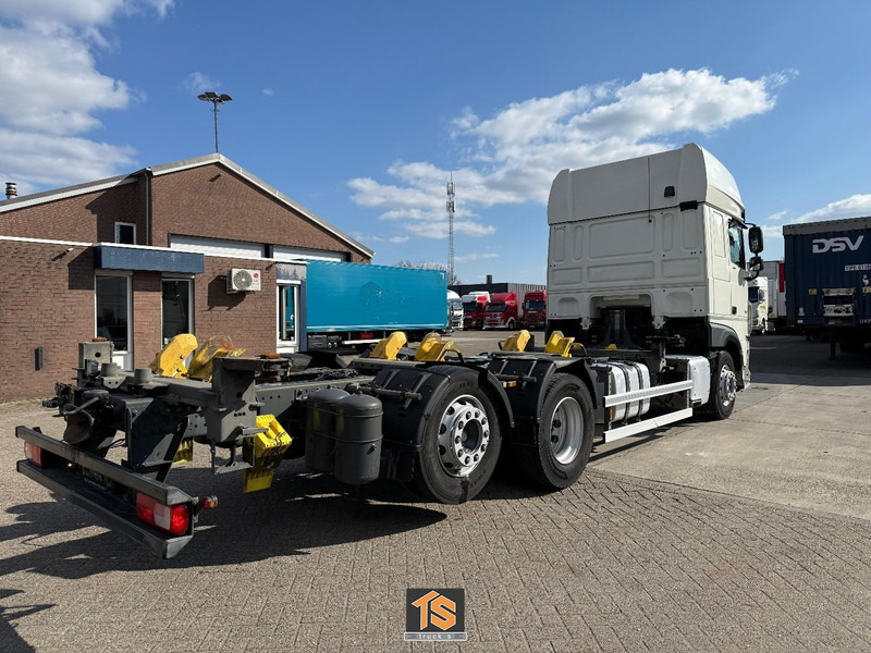 DAF XF 480 FAN SSC - LBW - RETARDER - BDF - KLIMA - GERMAN TRUCK - TOP! - Контейнеровоз/ Сменна каросерия камион: снимка 4 DAF XF 480 FAN SSC - LBW - RETARDER - BDF - KLIMA - GERMAN TRUCK - TOP! - Контейнеровоз/ Сменна каросерия камион: снимка 4