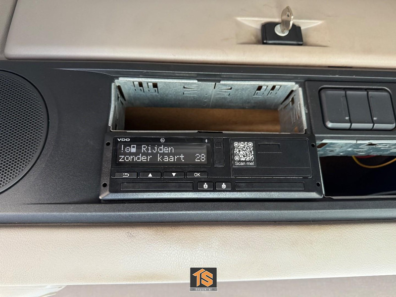 Влекач DAF XF 106.460 AUTOMATIC - EURO 6 - BELGIUM TOP TRUCK - NEW APK/TUV - NEW TACHO: снимка 13