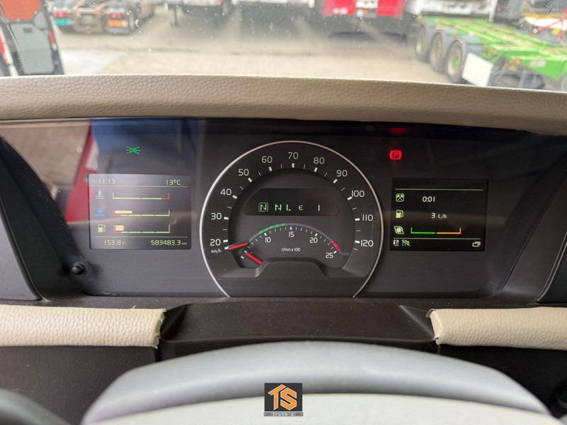 Volvo FH 540 SHOWTRUCK - APK/TUV 05/2026 - BELGIUM TRUCK - EURO 6D - TOP TOP TOP! - Влекач: снимка 3 Volvo FH 540 SHOWTRUCK - APK/TUV 05/2026 - BELGIUM TRUCK - EURO 6D - TOP TOP TOP! - Влекач: снимка 3