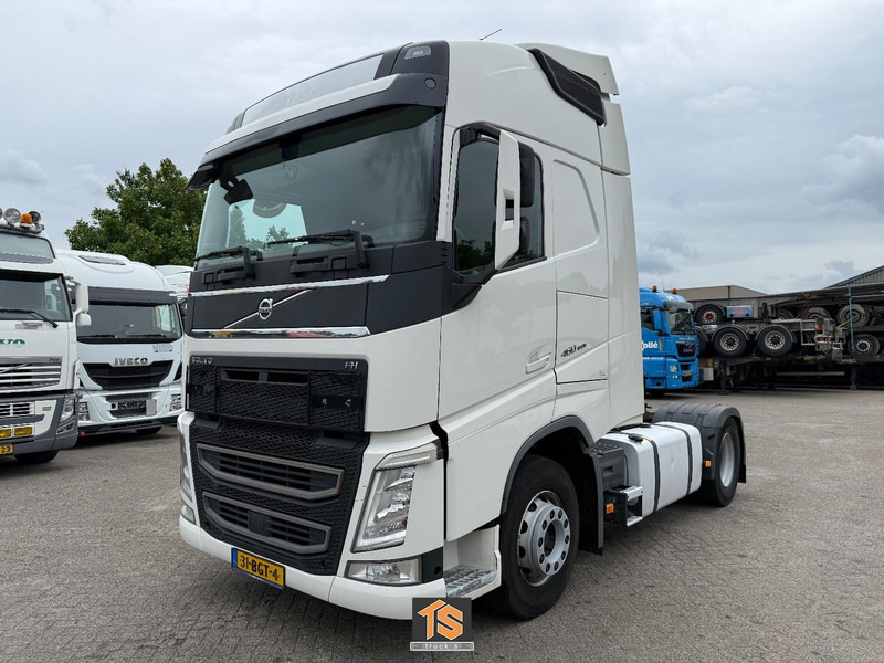 Volvo FH EURO 6 - AUTOMATIC - 2 TANKS - NL TRUCK - APK/TUV 02/2026 - NEW TACHO - TOP! - Влекач: снимка 1 Volvo FH EURO 6 - AUTOMATIC - 2 TANKS - NL TRUCK - APK/TUV 02/2026 - NEW TACHO - TOP! - Влекач: снимка 1