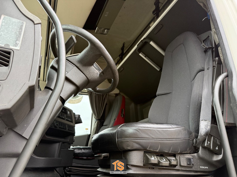 Влекач Volvo FH EURO 6 - AUTOMATIC - HYDRAULICS - NL TRUCK - APK/TUV 09/2025 - NEW TACHO - TOP!: снимка 12