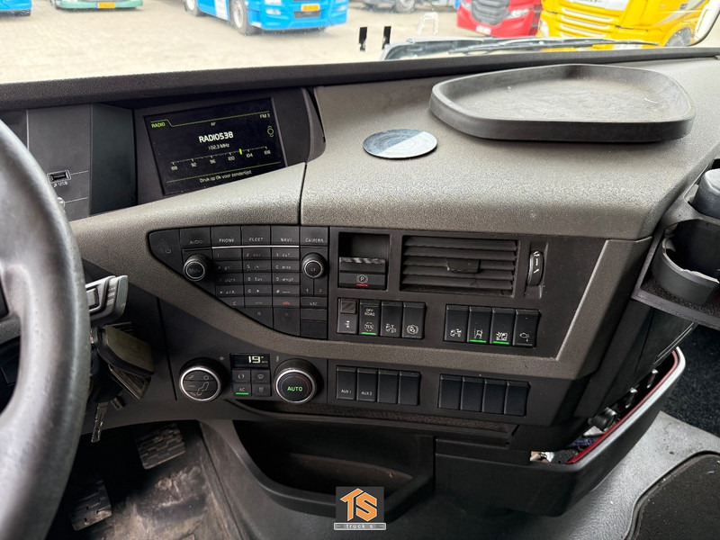 Влекач Volvo FH EURO 6 - AUTOMATIC - HYDRAULICS - NL TRUCK - APK/TUV 09/2025 - NEW TACHO - TOP!: снимка 17