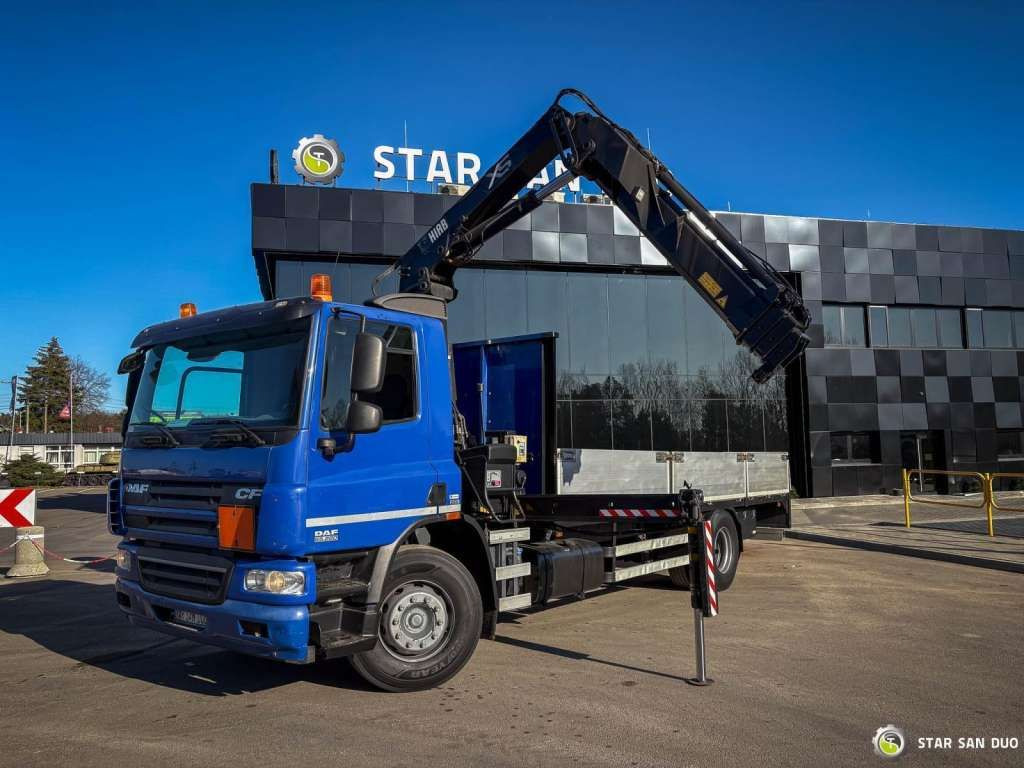 DAF CF 65 4x2 HIAB 144 E-3 HDS Crane Euro 5 - Камион с кран: снимка 1 DAF CF 65 4x2 HIAB 144 E-3 HDS Crane Euro 5 - Камион с кран: снимка 1