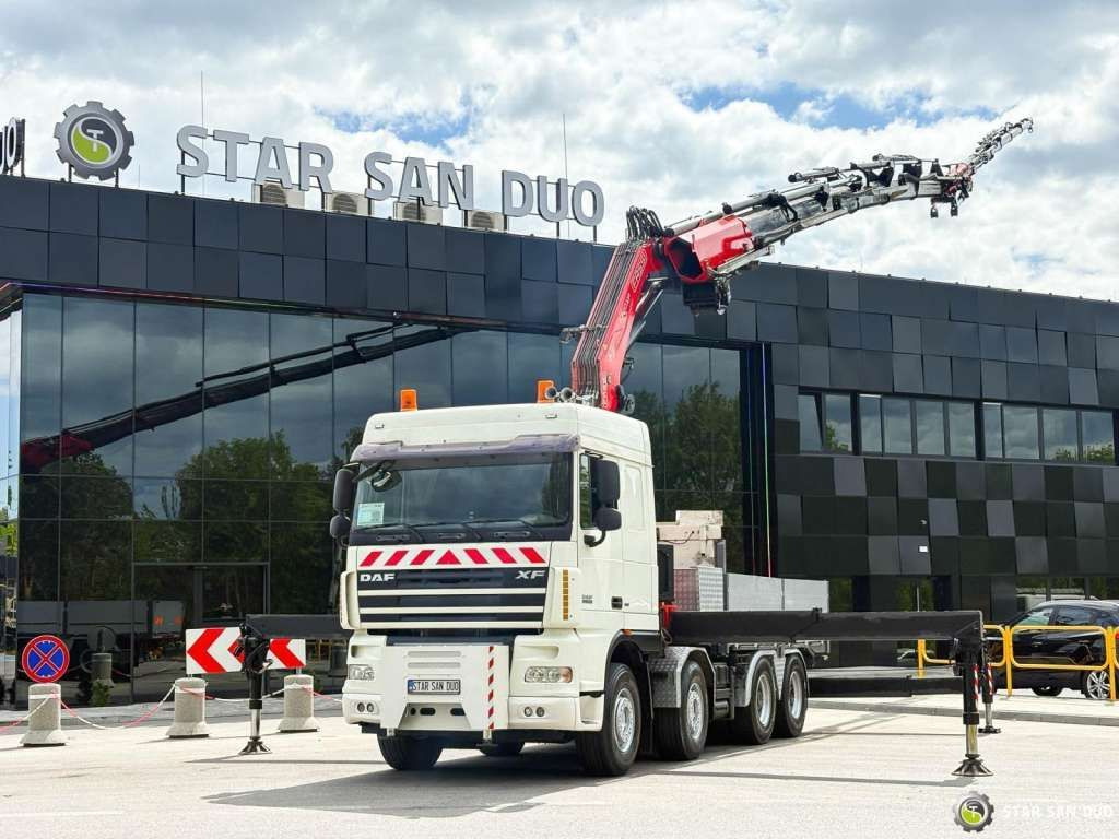DAF XF 105.510 8x4 FASSI F800 XP Crane Fifth wheel - Камион с кран: снимка 1 DAF XF 105.510 8x4 FASSI F800 XP Crane Fifth wheel - Камион с кран: снимка 1