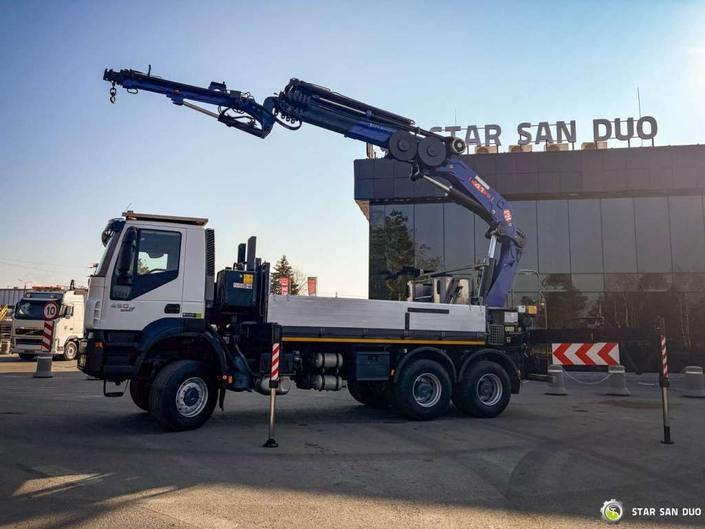 Iveco TRAKKER 450 6x6 PM41S FLY JIB Crane Kipper - Камион с кран: снимка 5 Iveco TRAKKER 450 6x6 PM41S FLY JIB Crane Kipper - Камион с кран: снимка 5