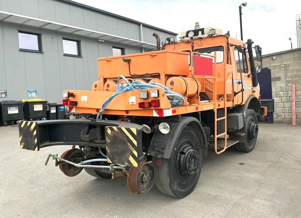 Unimog 1650 4x4 ZAGRO SCHIENEN TWO WAY RAIL ROAD - Комунална/ Специална техника: снимка 2 Unimog 1650 4x4 ZAGRO SCHIENEN TWO WAY RAIL ROAD - Комунална/ Специална техника: снимка 2