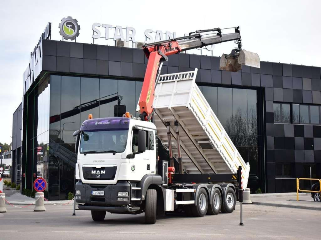 MAN TGS 35.400 8X4 PALFINGER PK 33002 CRANE KIPPER - Самосвал камион: снимка 1 MAN TGS 35.400 8X4 PALFINGER PK 33002 CRANE KIPPER - Самосвал камион: снимка 1