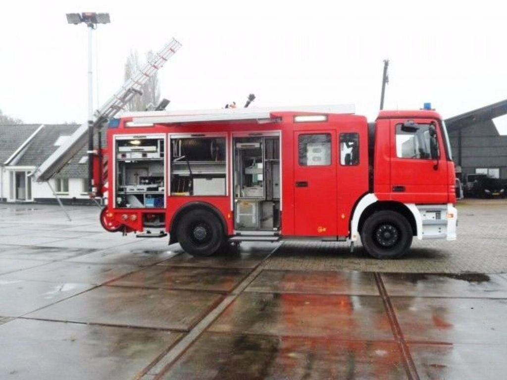 Пожарна кола Mercedes-Benz ACTROS 1835 Feuerwehr 2080 L Fire Unit !!: снимка 7