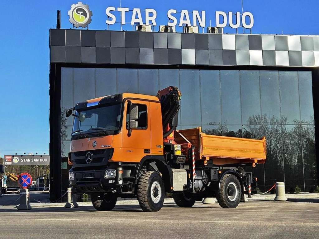Mercedes-Benz ACTROS 1841 4x4 PALFINGER PK 22002 CRANE KIPER - Самосвал камион, Камион с кран: снимка 3 Mercedes-Benz ACTROS 1841 4x4 PALFINGER PK 22002 CRANE KIPER - Самосвал камион, Камион с кран: снимка 3
