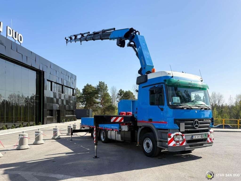 Mercedes-Benz ACTROS 2646L 6x4 PALFINGER 36002 Euro 5 Winch - Камион с кран: снимка 2 Mercedes-Benz ACTROS 2646L 6x4 PALFINGER 36002 Euro 5 Winch - Камион с кран: снимка 2