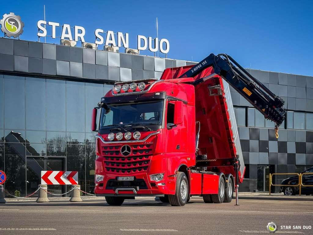Mercedes-Benz AROCS 3358L 6x4 HIAB 192X-HIPRO E-6 Crane Kippe - Камион с кран: снимка 3 Mercedes-Benz AROCS 3358L 6x4 HIAB 192X-HIPRO E-6 Crane Kippe - Камион с кран: снимка 3