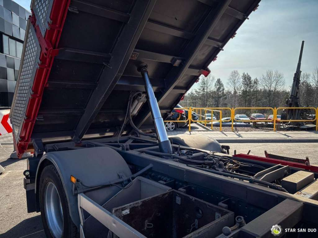 Самосвал камион Mercedes-Benz AXOR 1824 4x2 HMF 975 HDS Crane Rotator Kipper Mercedes-Benz AXOR 1824 4x2 HMF 975 HDS Crane Rotator Kipper: снимка 9 Самосвал камион Mercedes-Benz AXOR 1824 4x2 HMF 975 HDS Crane Rotator Kipper Mercedes-Benz AXOR 1824 4x2 HMF 975 HDS Crane Rotator Kipper: снимка 9