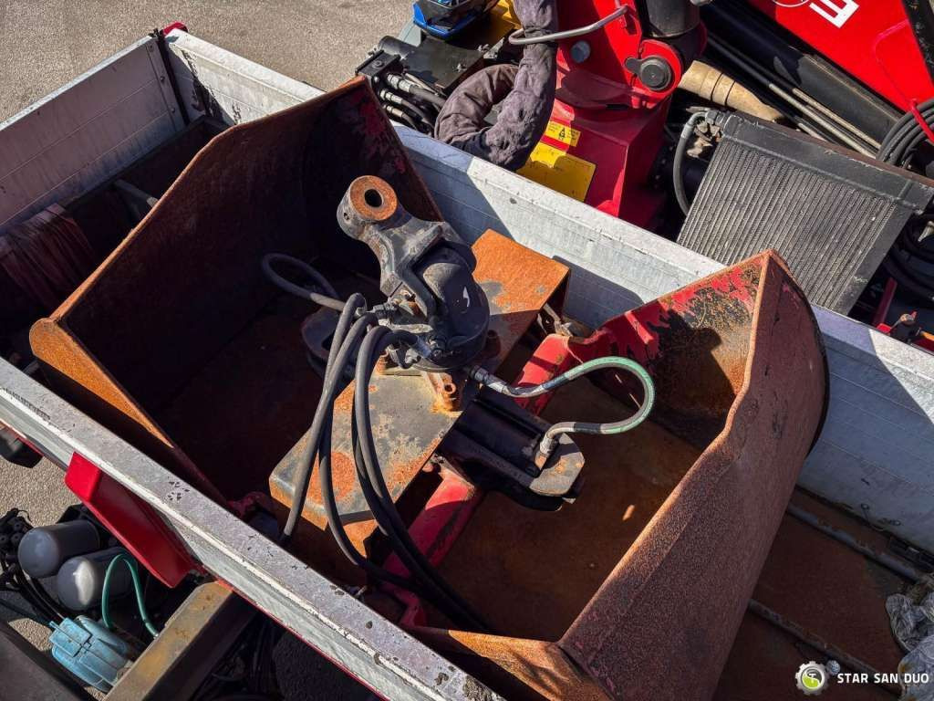 Самосвал камион Mercedes-Benz AXOR 1824 4x2 HMF 975 HDS Crane Rotator Kipper Mercedes-Benz AXOR 1824 4x2 HMF 975 HDS Crane Rotator Kipper: снимка 25 Самосвал камион Mercedes-Benz AXOR 1824 4x2 HMF 975 HDS Crane Rotator Kipper Mercedes-Benz AXOR 1824 4x2 HMF 975 HDS Crane Rotator Kipper: снимка 25