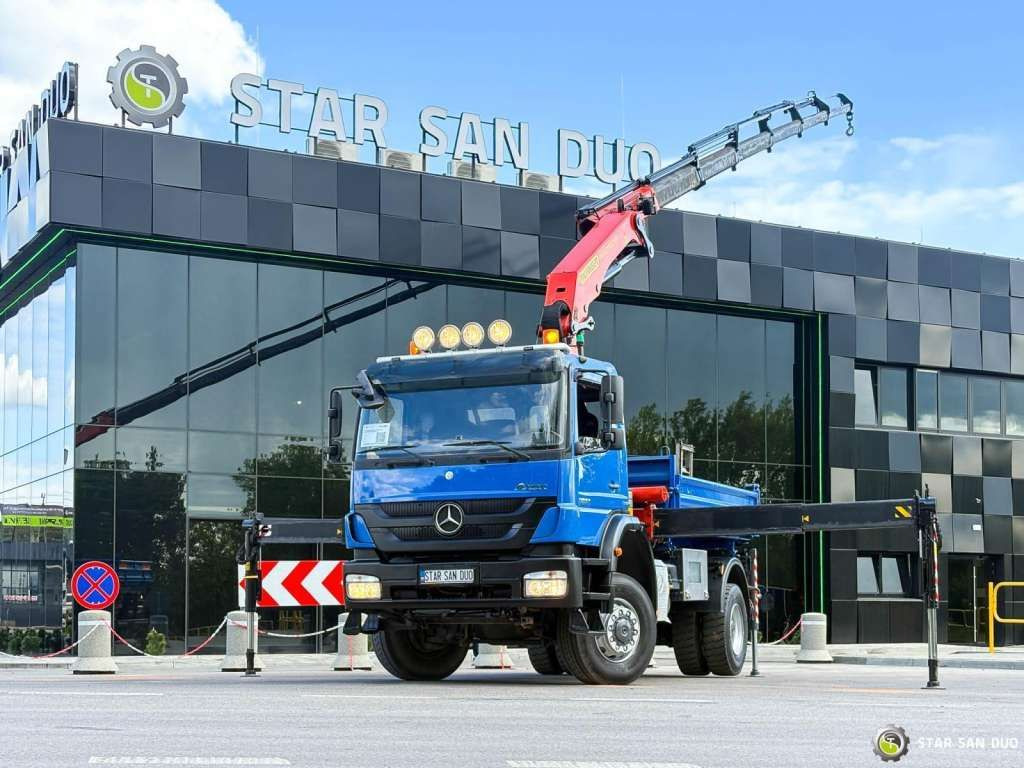 Mercedes-Benz AXOR 1833 4x4 Palfinger PK 22002 EH Crane Winch - Самосвал камион: снимка 1 Mercedes-Benz AXOR 1833 4x4 Palfinger PK 22002 EH Crane Winch - Самосвал камион: снимка 1