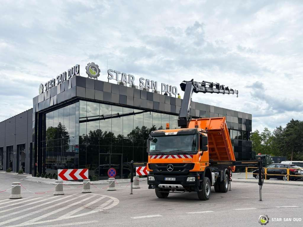 Mercedes-Benz Actros 1841 AK 4x4 Hiab 288E-7 Crane Kipper - Камион с кран: снимка 2 Mercedes-Benz Actros 1841 AK 4x4 Hiab 288E-7 Crane Kipper - Камион с кран: снимка 2