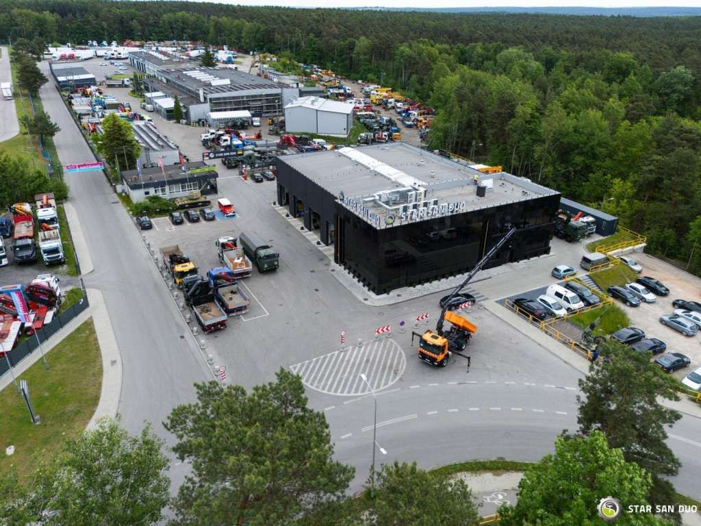 Mercedes-Benz Actros 1841 AK 4x4 Hiab 288E-7 Crane Kipper - Самосвал камион: снимка 3 Mercedes-Benz Actros 1841 AK 4x4 Hiab 288E-7 Crane Kipper - Самосвал камион: снимка 3