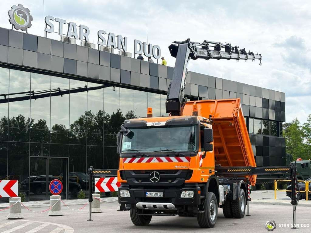 Mercedes-Benz Actros 1841 AK 4x4 Hiab 288E-7 Crane Kipper - Камион с кран: снимка 5 Mercedes-Benz Actros 1841 AK 4x4 Hiab 288E-7 Crane Kipper - Камион с кран: снимка 5