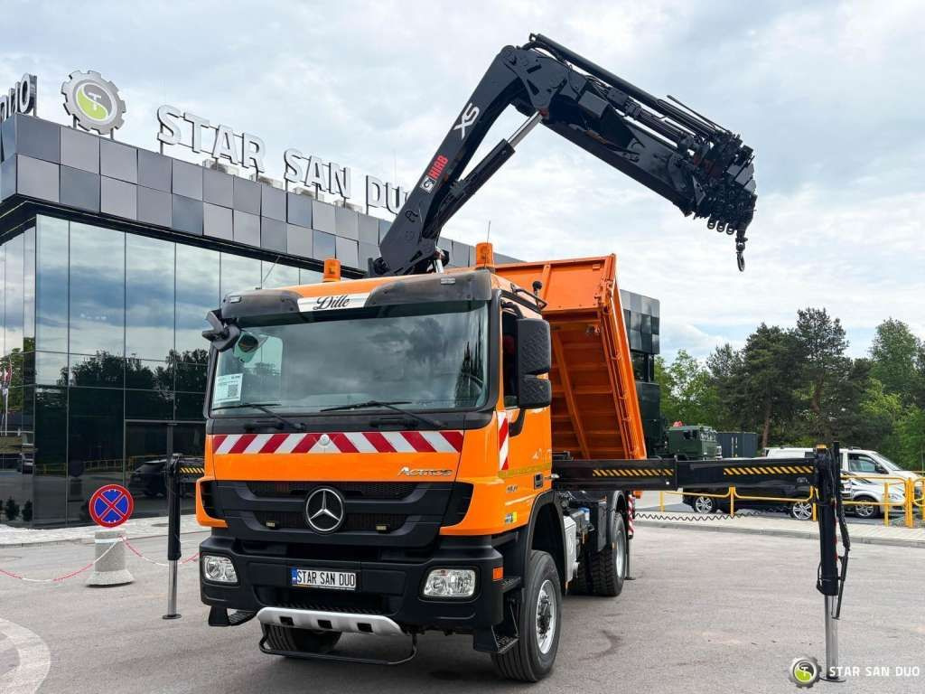 Mercedes-Benz Actros 1841 AK 4x4 Hiab 288E-7 Crane Kipper - Самосвал камион: снимка 4 Mercedes-Benz Actros 1841 AK 4x4 Hiab 288E-7 Crane Kipper - Самосвал камион: снимка 4