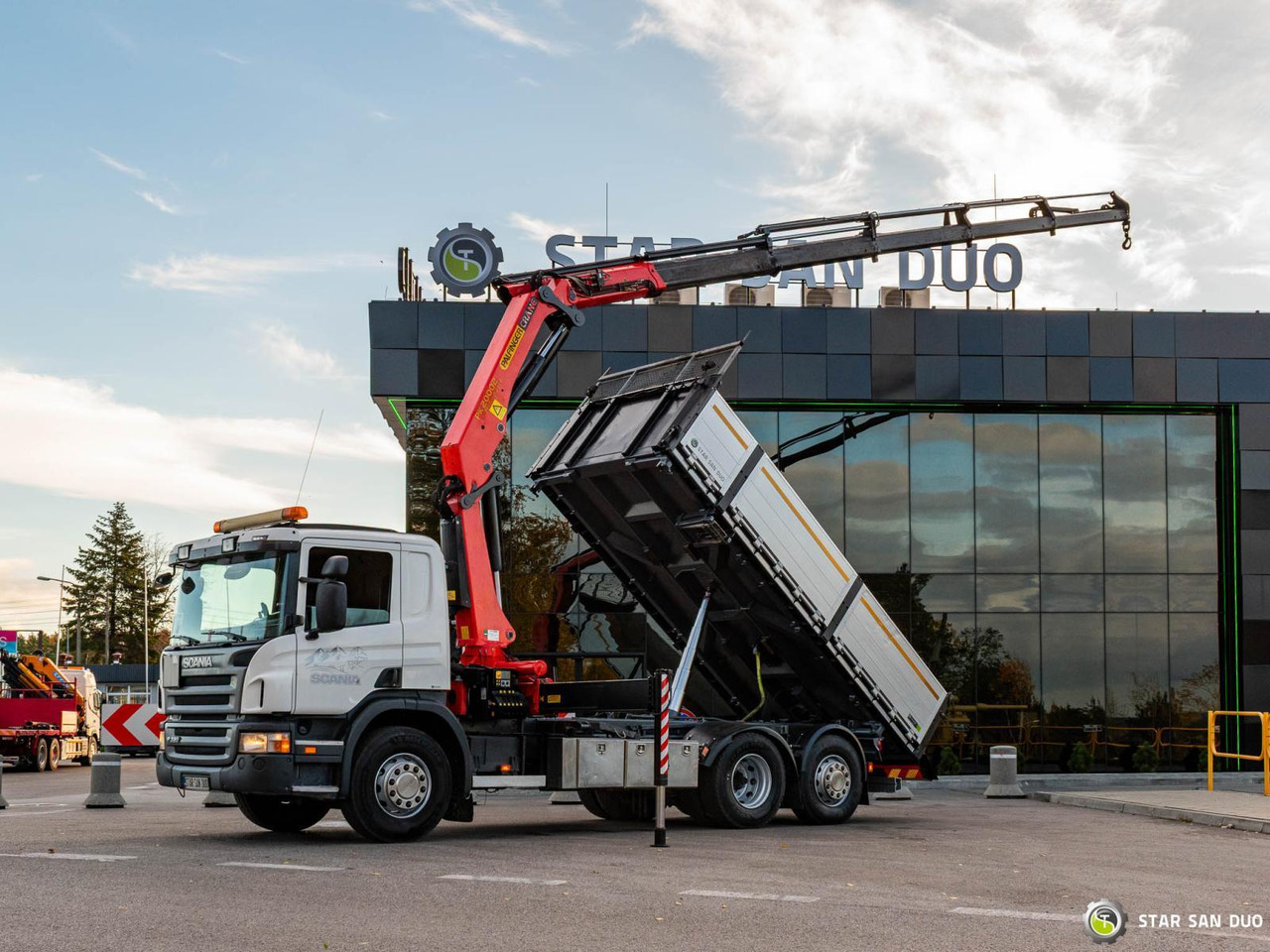 - Самосвал камион: снимка 3 - Самосвал камион: снимка 3