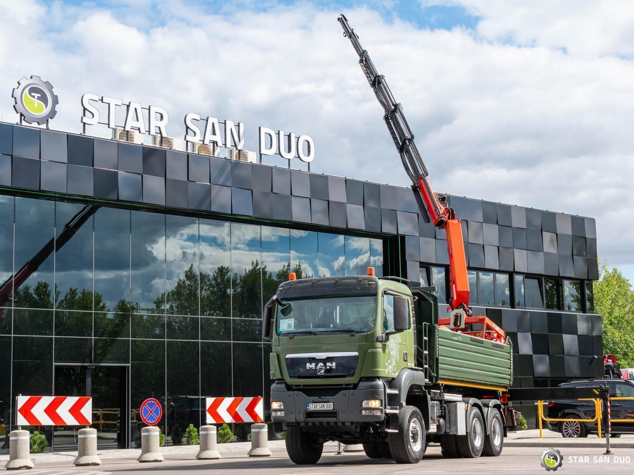 - Самосвал камион: снимка 2 - Самосвал камион: снимка 2