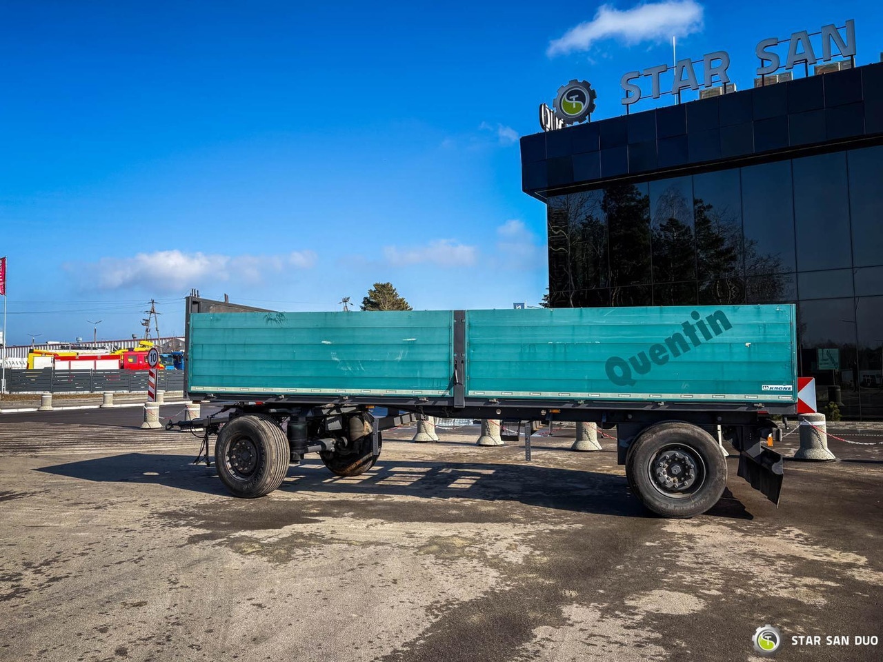 Камион с кран : снимка 28 Камион с кран : снимка 28