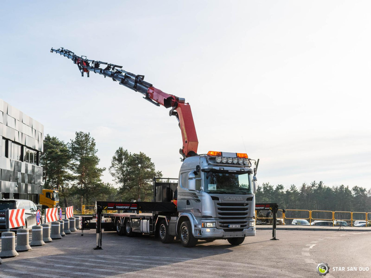 - Камион с кран: снимка 2 - Камион с кран: снимка 2