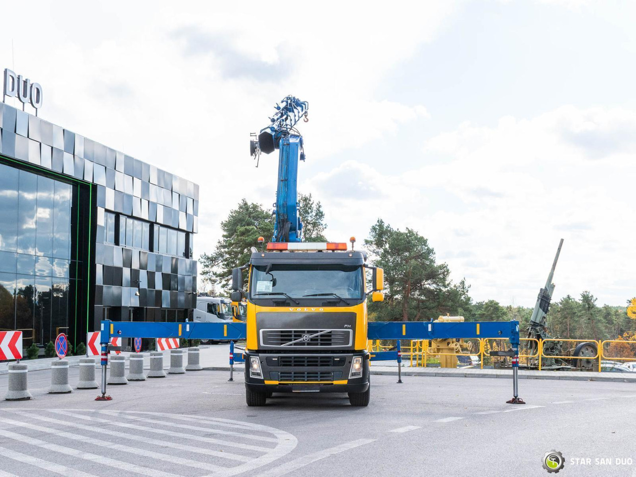 - Камион с кран: снимка 3 - Камион с кран: снимка 3