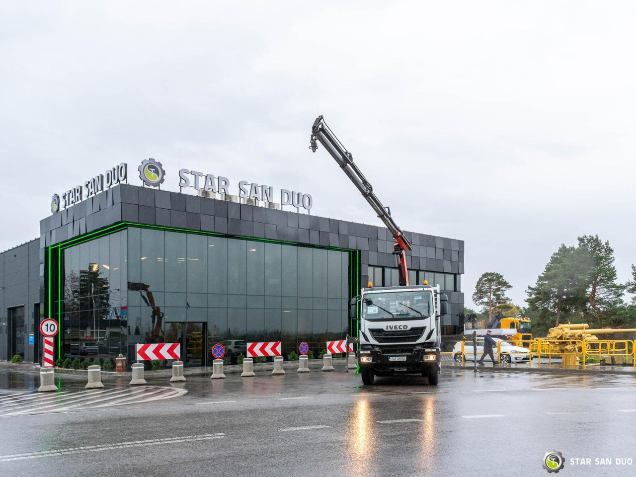 - Камион с кран: снимка 5 - Камион с кран: снимка 5